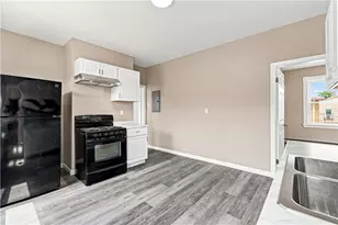 16 Deborah St, Providence, RI 02909 - Photo 28