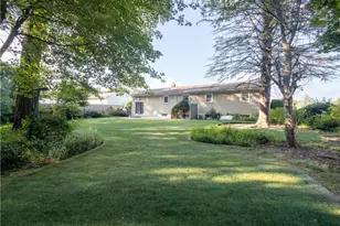 77 Drybrook Rd, Warwick, RI 02889 - Photo 32