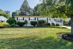 77 Drybrook Rd, Warwick, RI 02889 - Photo 2
