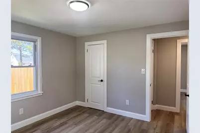496 Beverage Hill Avenue, Pawtucket, RI 02961 - Photo 8