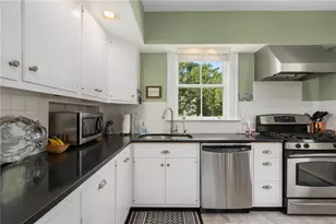 7 Prairie Ave, Newport, RI 02840 - Photo 16