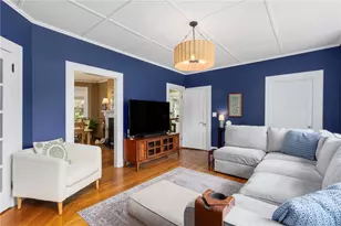 7 Prairie Ave, Newport, RI 02840 - Photo 14