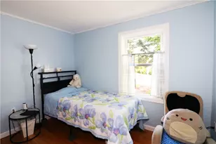 61 Amesbury Cir, Middletown, RI 02842 - Photo 32