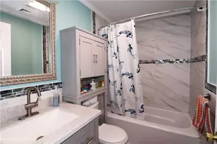 61 Amesbury Cir, Middletown, RI 02842 - Photo 34