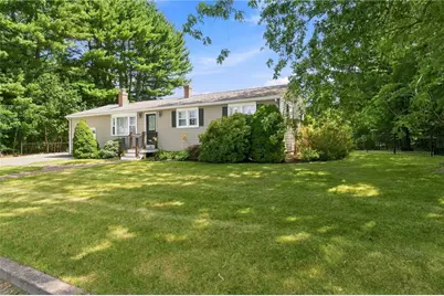 9 Eileen Drive, North Kingstown, RI 02852 - Photo 2