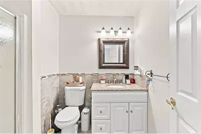 19 Gilcrest Drive, West Warwick, RI 02893 - Photo 8