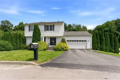 19 Gilcrest Drive, West Warwick, RI 02893 - Photo 22