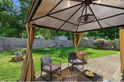 69 Roger Williams Avenue, East Providence, RI 02916 - Photo 6