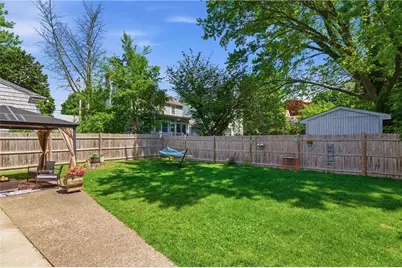 69 Roger Williams Avenue, East Providence, RI 02916 - Photo 6