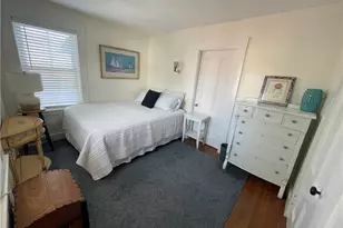 11 Byrnes St, Newport, RI 02840 - Photo 8