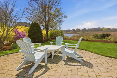 8 Key Court, Newport, RI 02840 - Photo 4