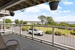 4042 Post Rd, Warwick, RI 02886 - Photo 24