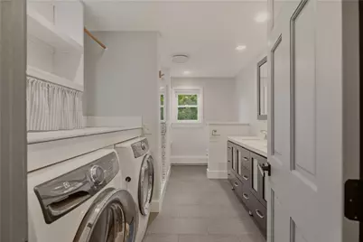 18 Waterman Street, Bristol, RI 02809 - Photo 20