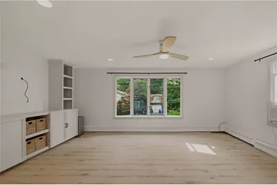 18 Waterman Street, Bristol, RI 02809 - Photo 4