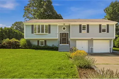 18 Waterman Street, Bristol, RI 02809 - Photo 1