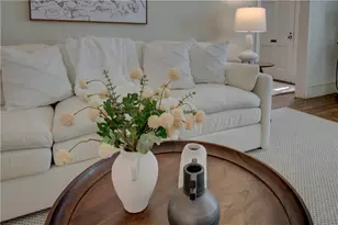 70 Sargent Ave, Providence, RI 02906 - Photo 4