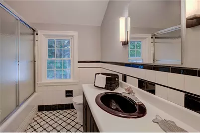 70 Sargent Avenue, Providence, RI 02906 - Photo 28