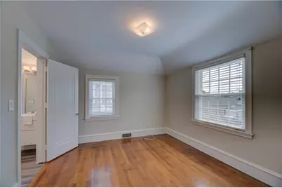 70 Sargent Avenue, Providence, RI 02906 - Photo 26