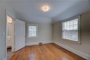 70 Sargent Ave, Providence, RI 02906 - Photo 26