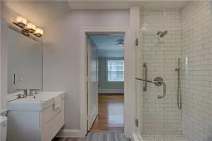 70 Sargent Ave, Providence, RI 02906 - Photo 22