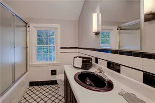 70 Sargent Ave, Providence, RI 02906 - Photo 26