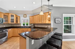23 Franklin St, Westerly, RI 02891 - Photo 8