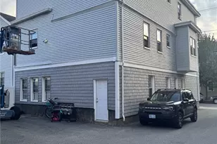 86 Sutton St, Providence, RI 02903 - Photo 1