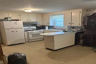 51 Morse Ave, Warwick, RI 02886 - Photo 2