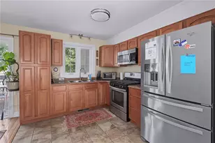 45 Oakwood Ave, Providence, RI 02909 - Photo 4