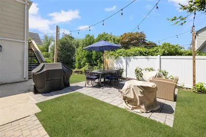 259 Gibbs Avenue #7, Newport, RI 02840 - Photo 18