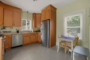 88 Burton St, Bristol, RI 02809 - Photo 38
