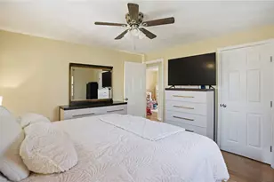 22 Pennsylvania Ave, Warren, RI 02885 - Photo 12