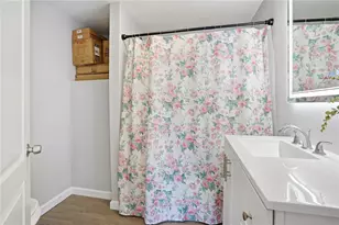 22 Pennsylvania Ave, Warren, RI 02885 - Photo 20
