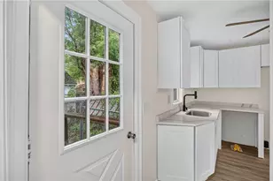 68 Uncas St, Warwick, RI 02889 - Photo 20