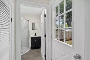 68 Uncas St, Warwick, RI 02889 - Photo 14