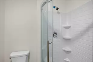 68 Uncas St, Warwick, RI 02889 - Photo 18