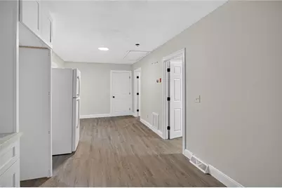 68 Uncas Street, Warwick, RI 02889 - Photo 10