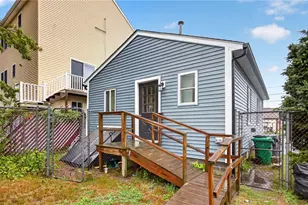 68 Uncas St, Warwick, RI 02889 - Photo 40