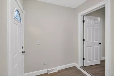 68 Uncas Street, Warwick, RI 02889 - Photo 8