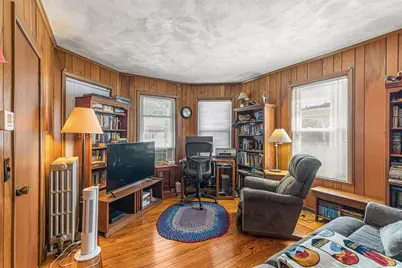 82 Chestnut Avenue, Cranston, RI 02910 - Photo 4