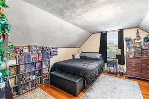 82 Chestnut Ave, Cranston, RI 02910 - Photo 30