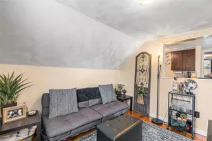 82 Chestnut Ave, Cranston, RI 02910 - Photo 28