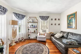 82 Chestnut Ave, Cranston, RI 02910 - Photo 10