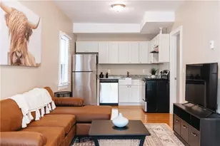 28 Dixon St, Newport, RI 02840 - Photo 8