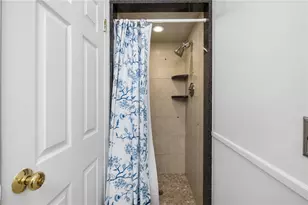 210 Wildflower Dr, Cranston, RI 02921 - Photo 42