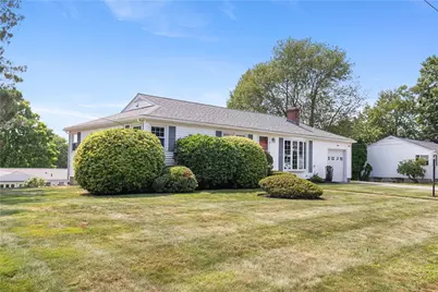 4 Eisenhower Street, Cumberland, RI 02864 - Photo 2