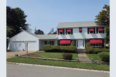 10 Surrey Lane, Lincoln, RI 02865 - Photo 2