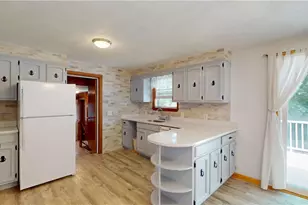 52 Atlantic Ave, West Warwick, RI 02893 - Photo 24