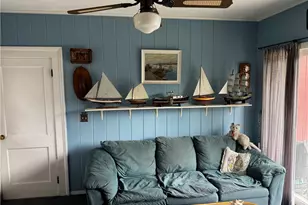 18 Leslie Rd, Warwick, RI 02888 - Photo 2