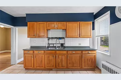 28 Carman Street, Cranston, RI 02910 - Photo 6